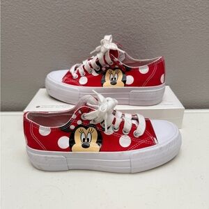 Disney Mini Mouse Sneakers Size 6 Red White Canvas Platform Polka Dots